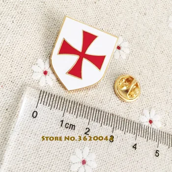 50pcs Francmason Insigne Personalizate Masonice Mason Pin Rever Armată Creștină Crusader Knights Templar Cruce Roșie Scut Alb Ace de Brosa