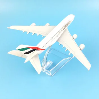 Companiile aeriene a380 emirates aeronave de aeronave model de model de simulare 16 cm din aliaj de crăciun, jucarie cadou pentru copii