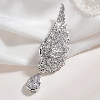 OKILY Eleganta Aripă de Înger Stras Ace Insigna Broșe pentru Femei Fata de Moda Ace de Argint de Culoare Broșe Cu Lacrimă Mare Zircon